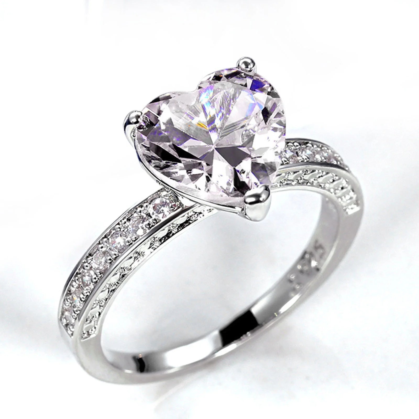 Rings for Alloy Wedding Ring Inlaid with Heart-Shaped Zircon Ring Women'S Engagement Jewelry